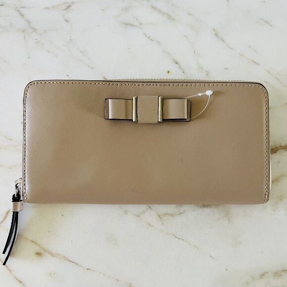 COACH Darcy Sand Bow Accordion Zip Continental Wallet - Picture 1 of 12